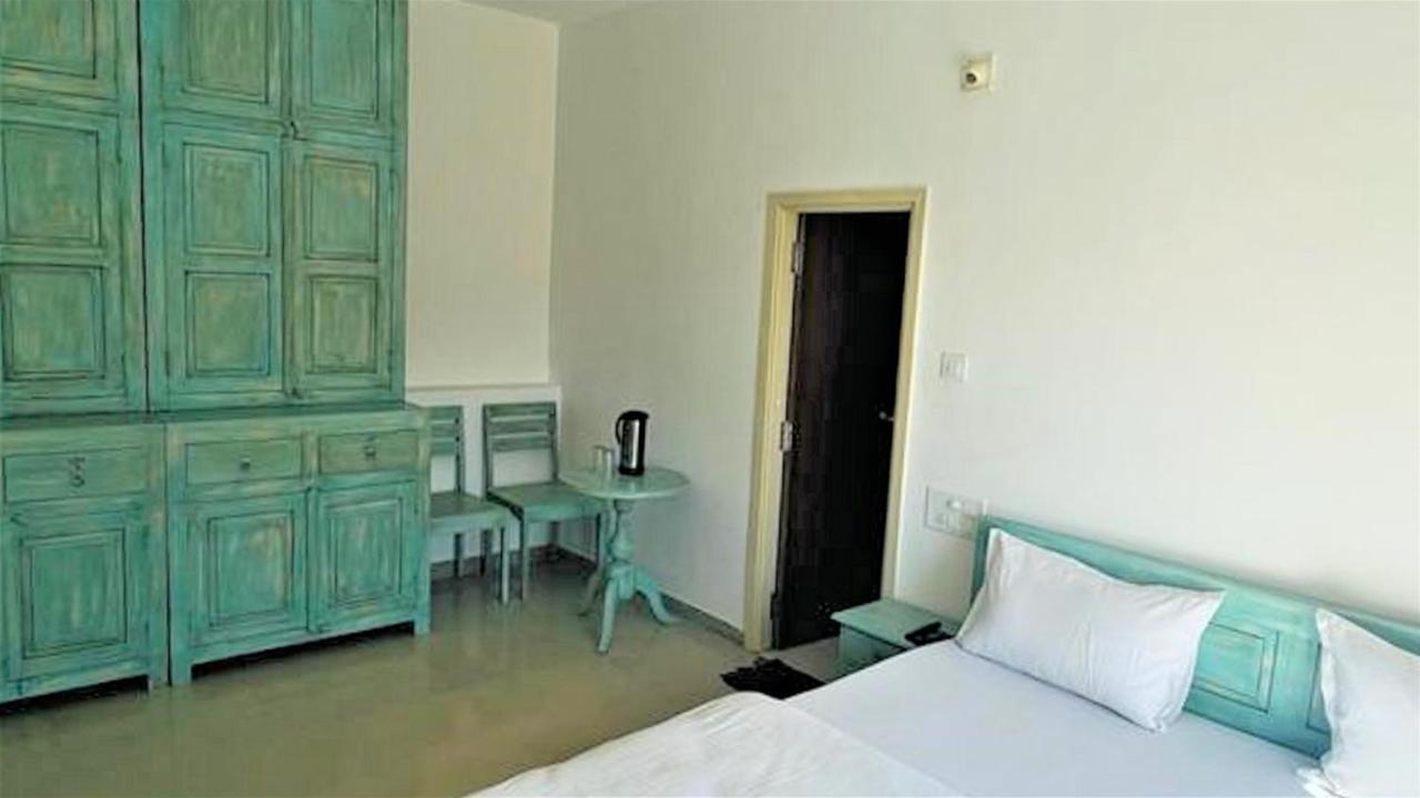 Shikhar Bunglow - A Stunning Valley View Bungalow In Mount Abu Bed & Breakfast Exterior photo