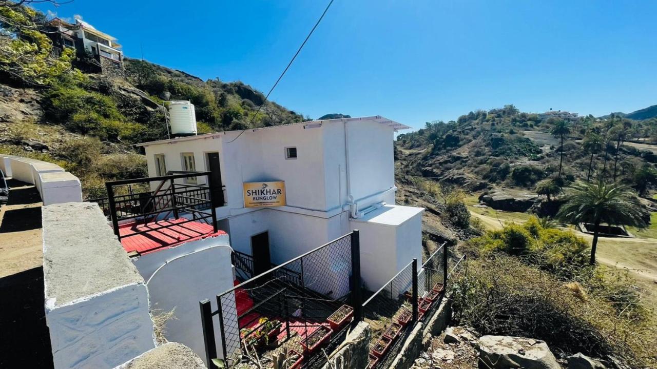 Shikhar Bunglow - A Stunning Valley View Bungalow In Mount Abu Bed & Breakfast Exterior photo