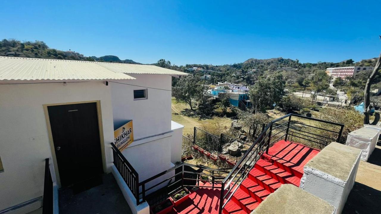 Shikhar Bunglow - A Stunning Valley View Bungalow In Mount Abu Bed & Breakfast Exterior photo