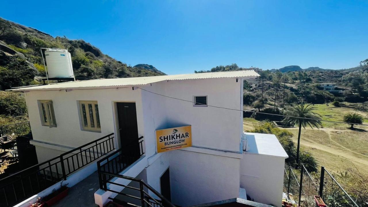 Shikhar Bunglow - A Stunning Valley View Bungalow In Mount Abu Bed & Breakfast Exterior photo